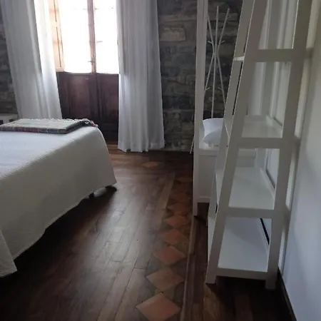 Dona Lola Hotel